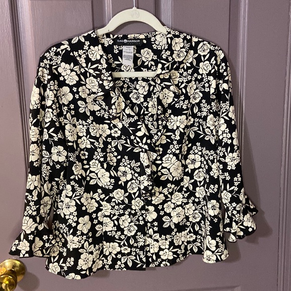 Sag Harbor Tops - Sag Harbor Women’s 12 Petite Black & White Floral Blouse 3/4 Sleeves